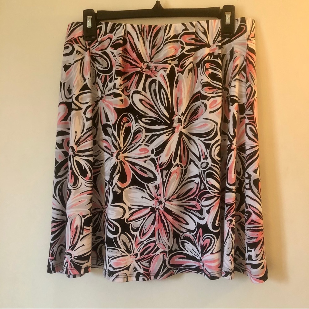 George stretch pink white and black skirt sz L